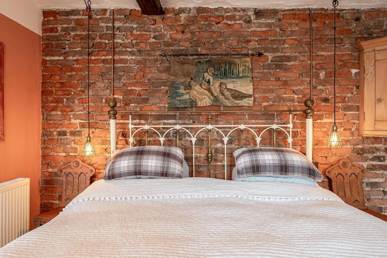Moonfleet Guest House Skinningrove 3*,